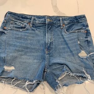 High rise medium wash Jean shorts
